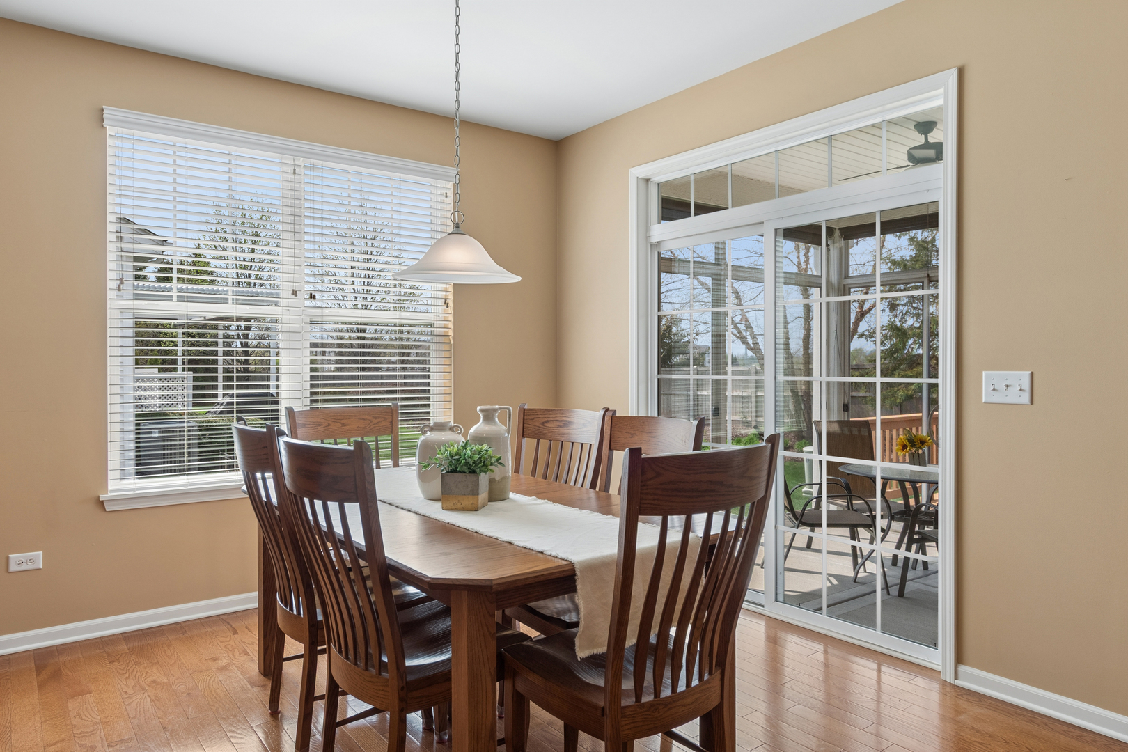 2727 Northmoor Drive, Naperville, IL 60564