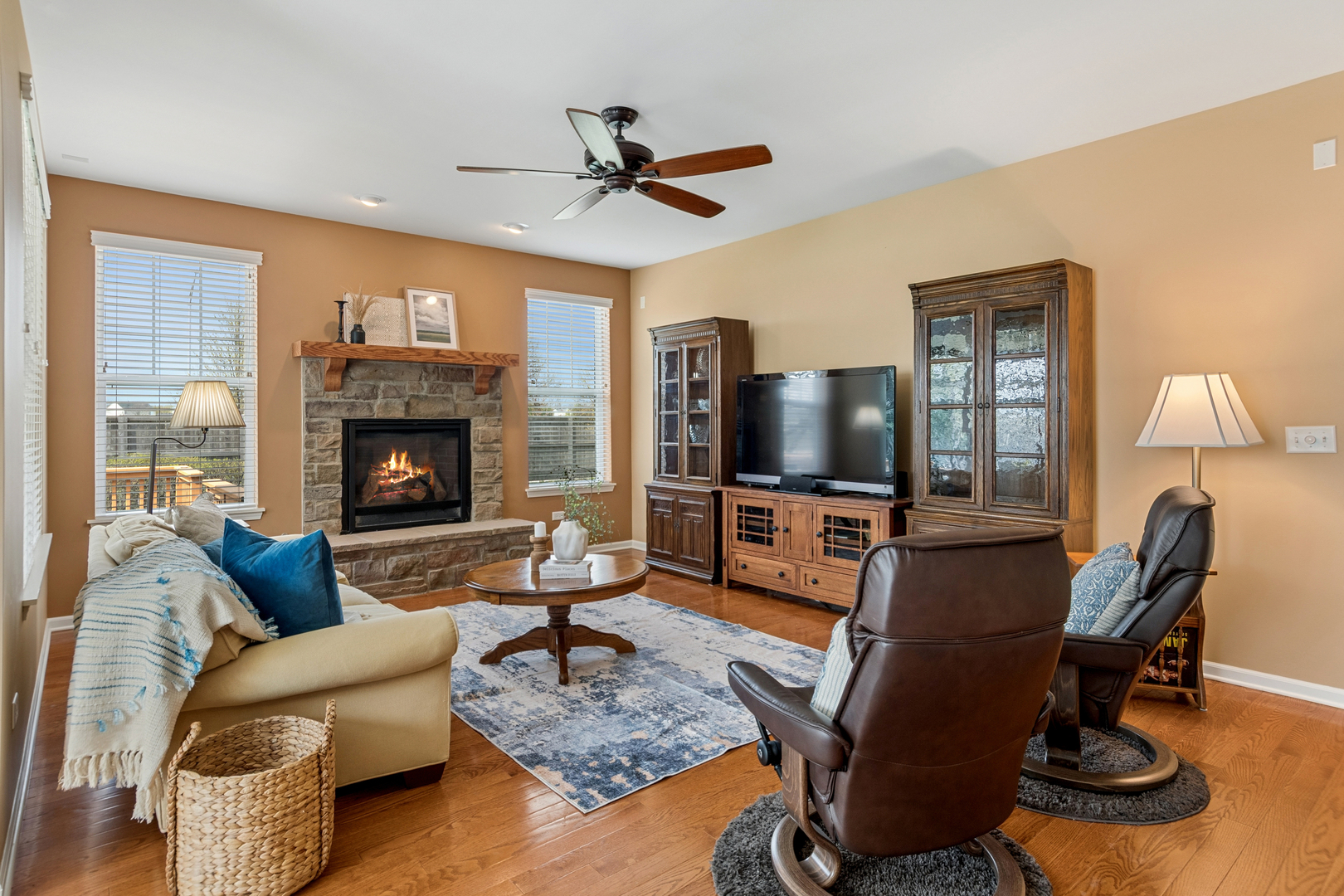 2727 Northmoor Drive, Naperville, IL 60564