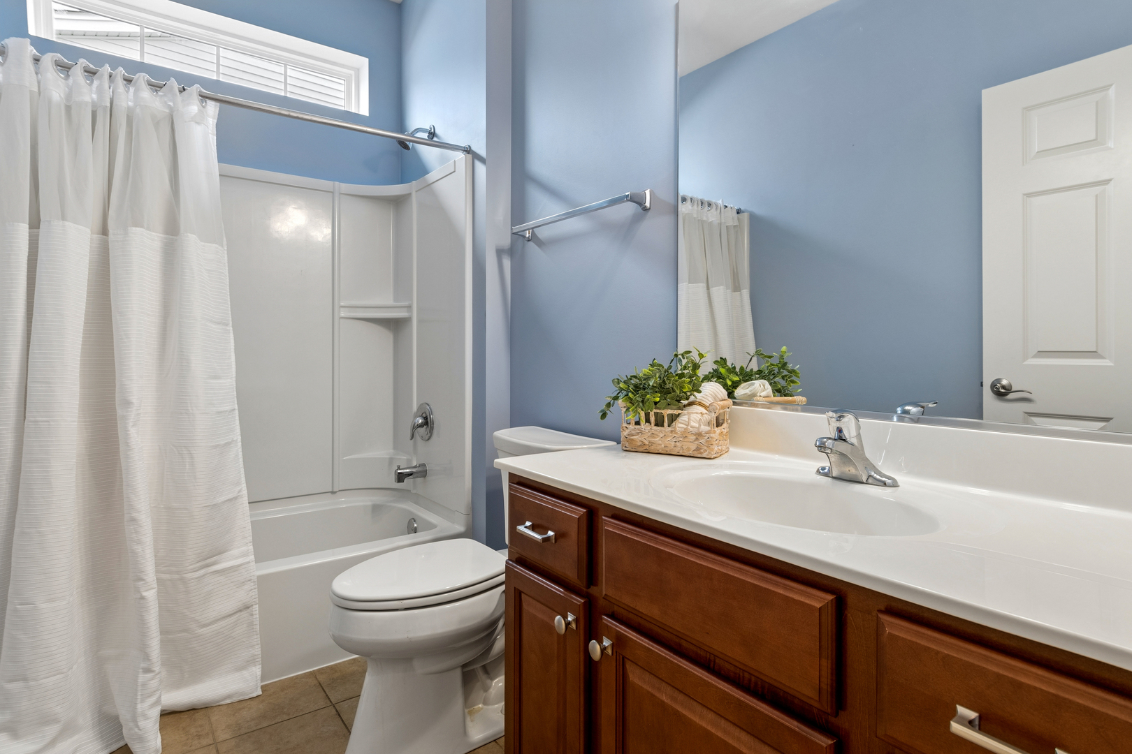 2727 Northmoor Drive, Naperville, IL 60564