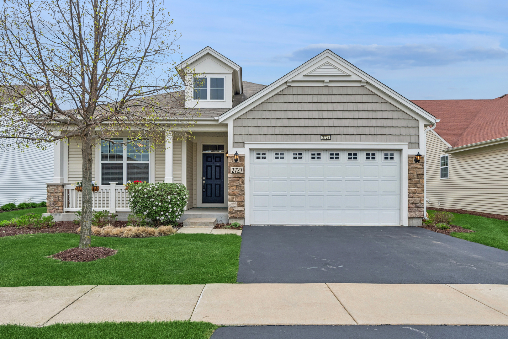 2727 Northmoor Drive, Naperville, IL 60564