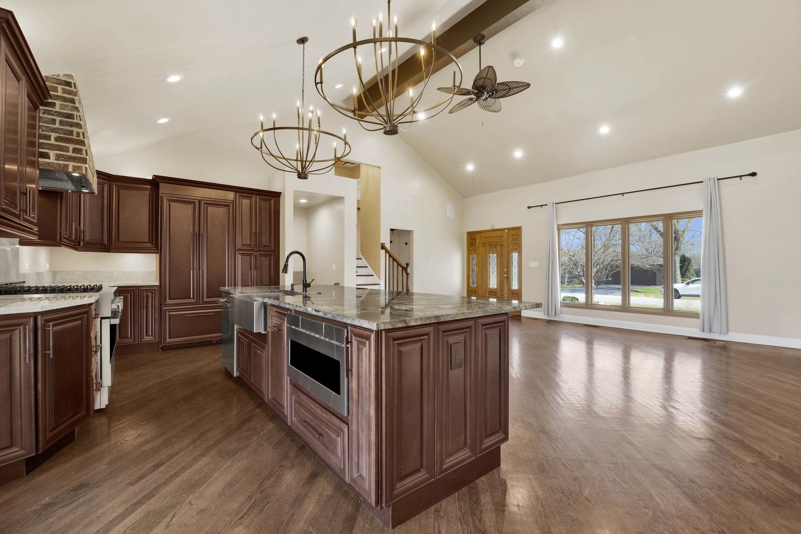 5N464 Neva Terrace, Itasca, IL 60143