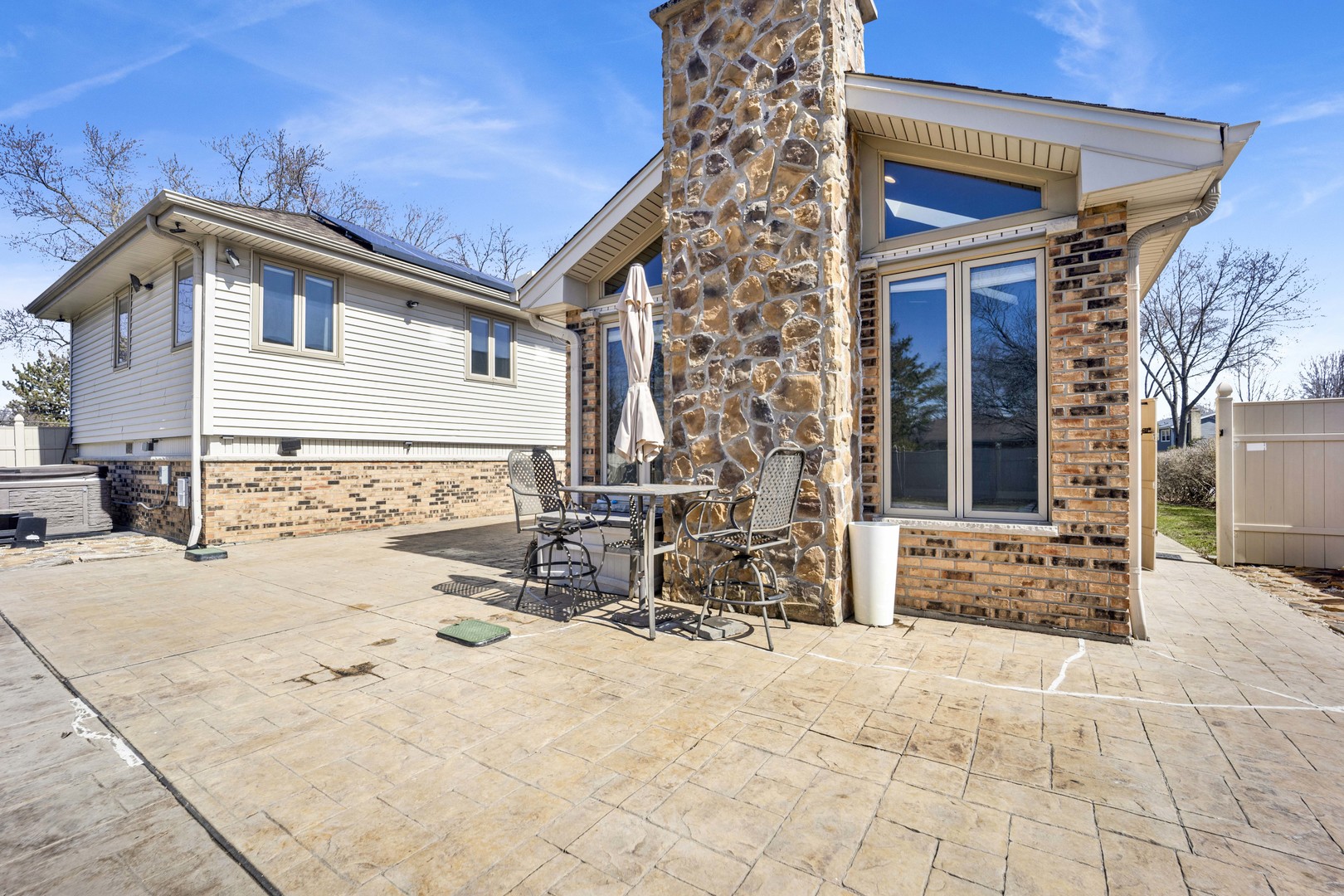 5N464 Neva Terrace, Itasca, IL 60143