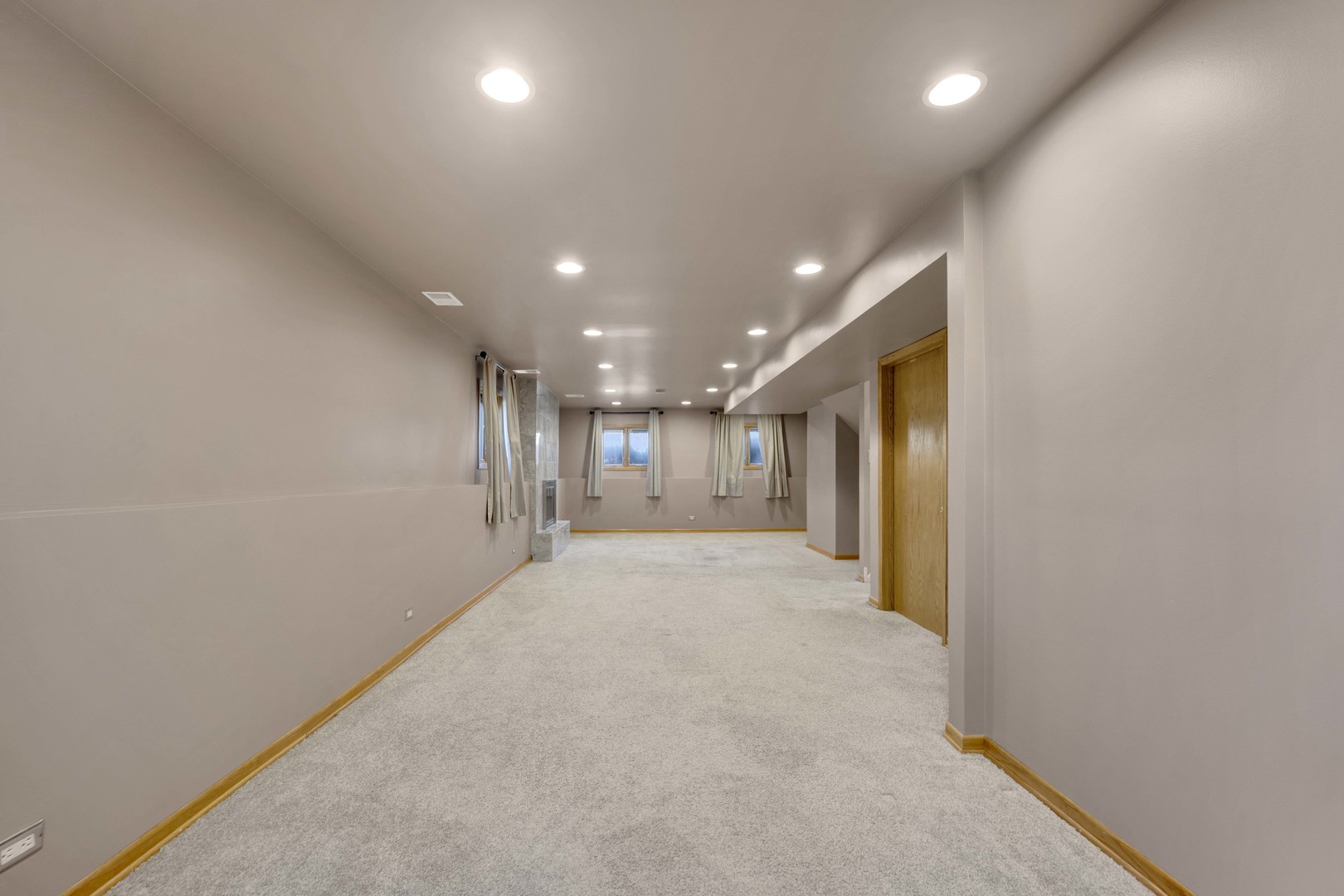 5N464 Neva Terrace, Itasca, IL 60143