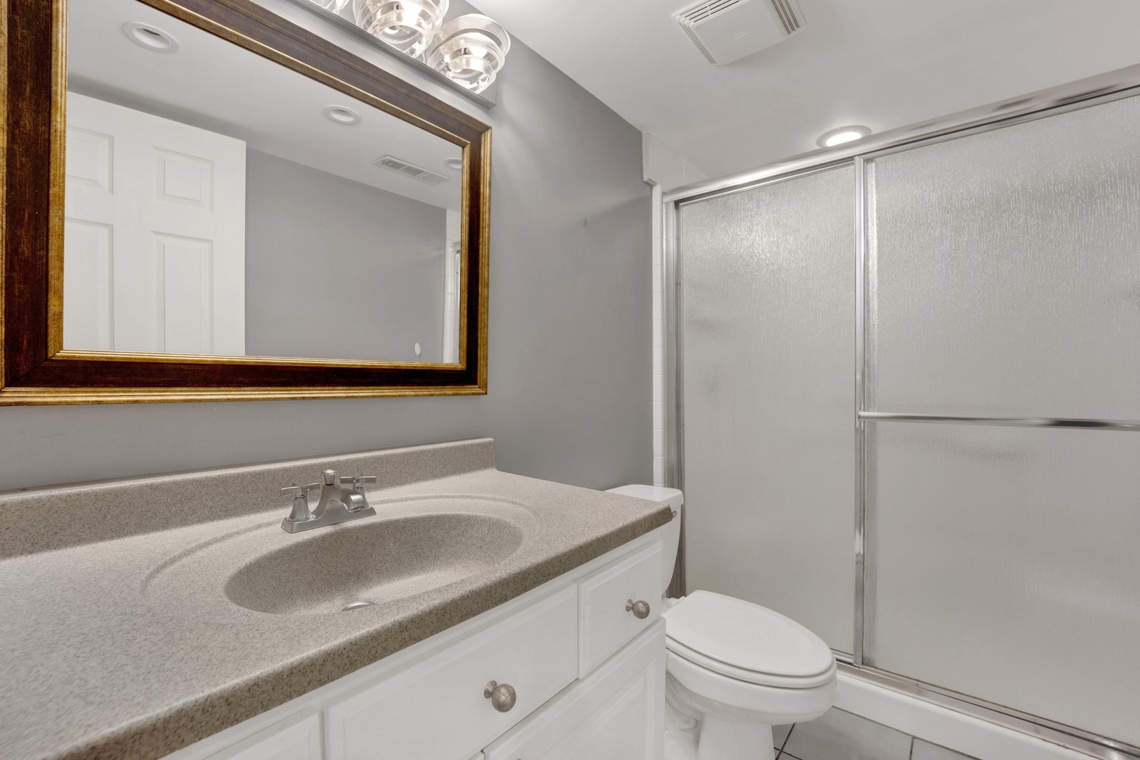 5N464 Neva Terrace, Itasca, IL 60143