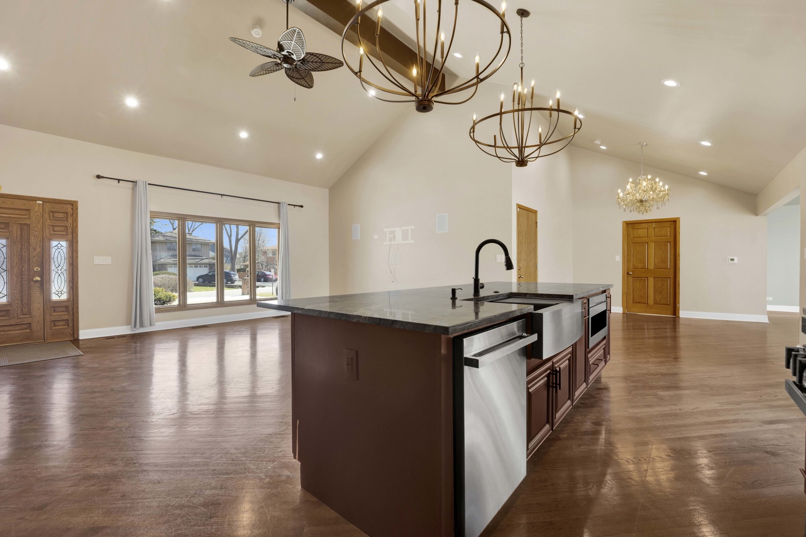 5N464 Neva Terrace, Itasca, IL 60143