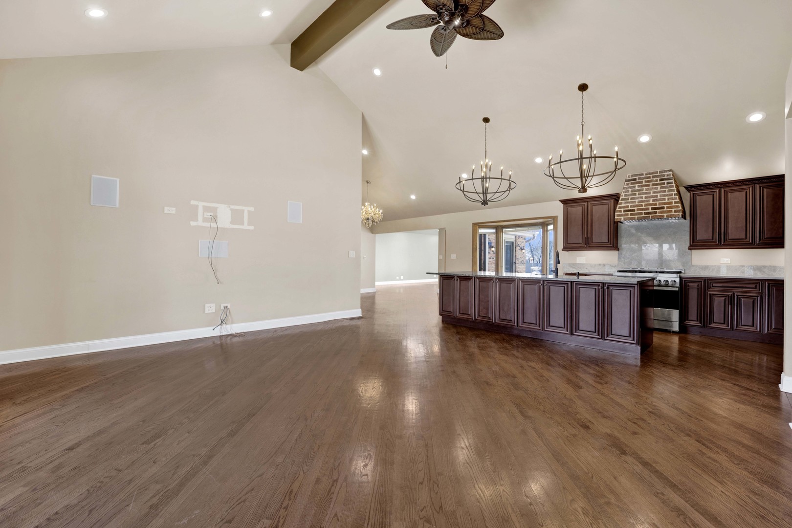 5N464 Neva Terrace, Itasca, IL 60143