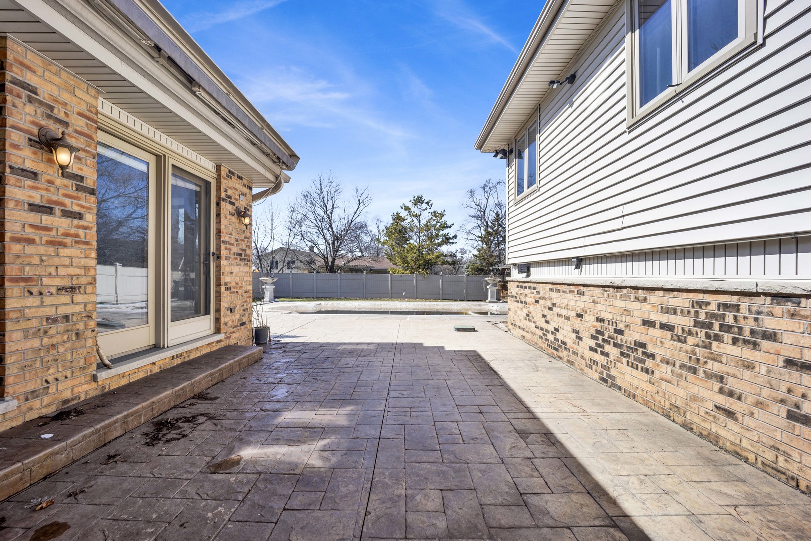 5N464 Neva Terrace, Itasca, IL 60143