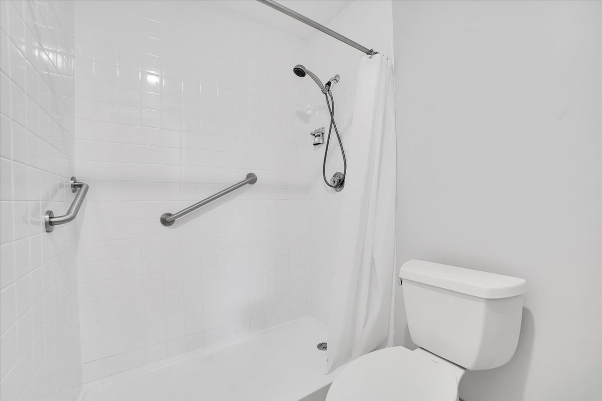 1105 N Mill Street #315, Naperville, IL 60563