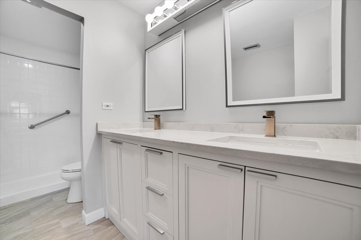 1105 N Mill Street #315, Naperville, IL 60563