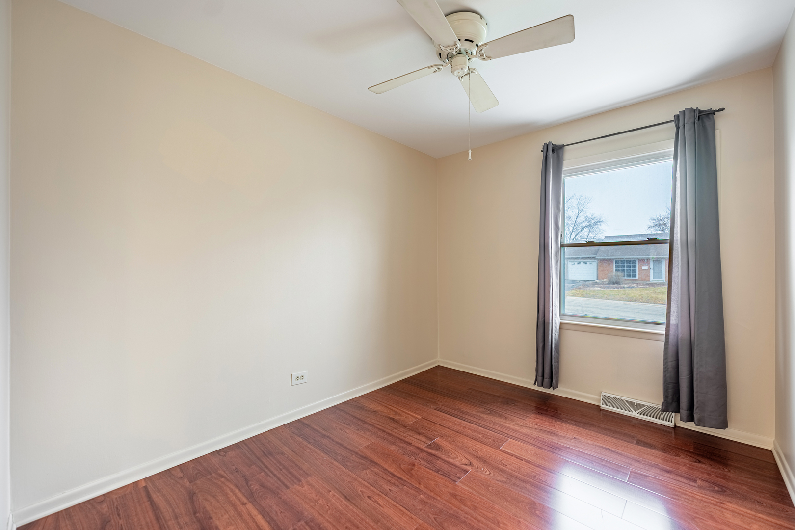 15034 Hale Drive, Orland Park, IL 60462