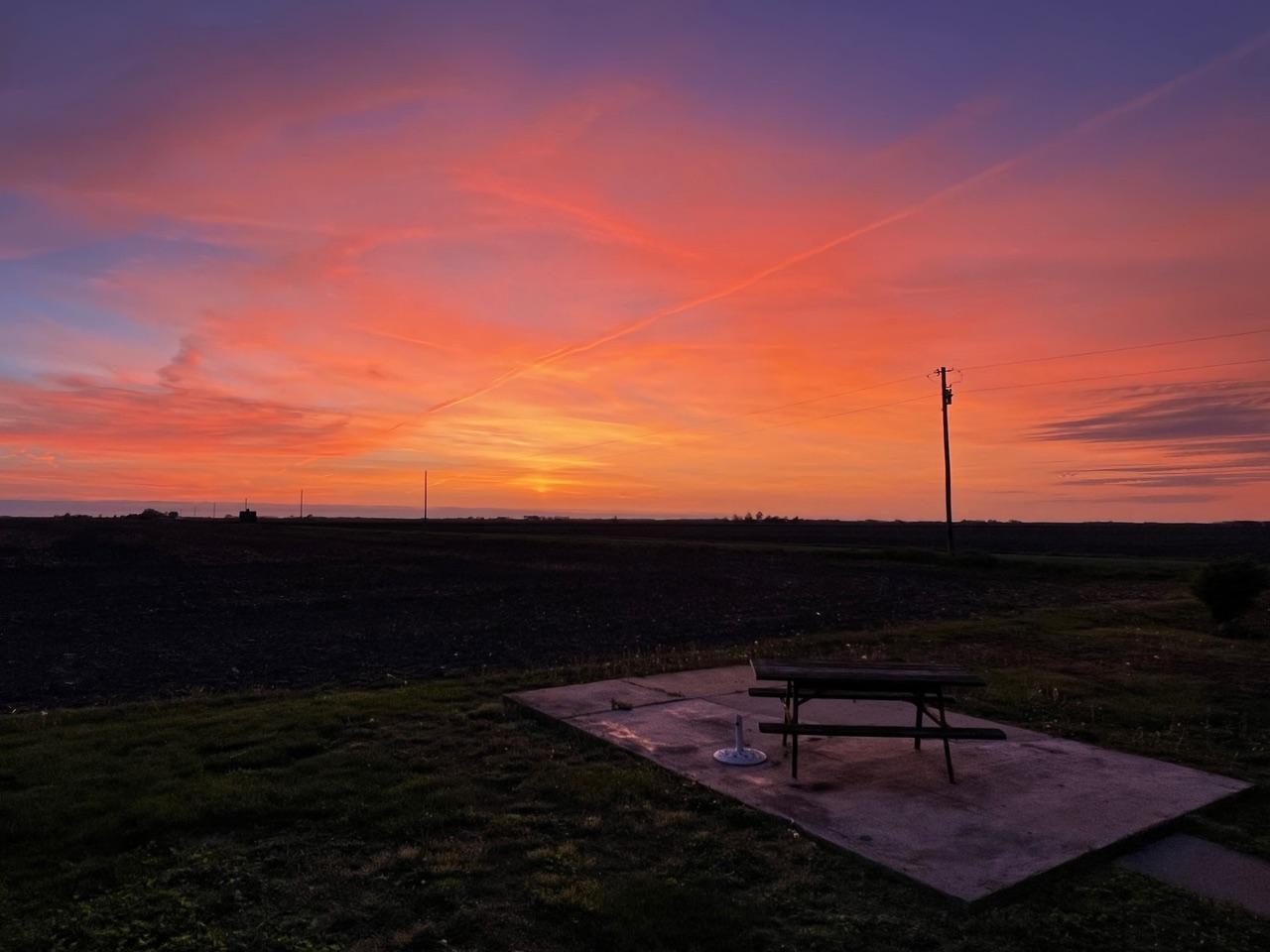 597 CR 100 E, Ivesdale, IL 61851