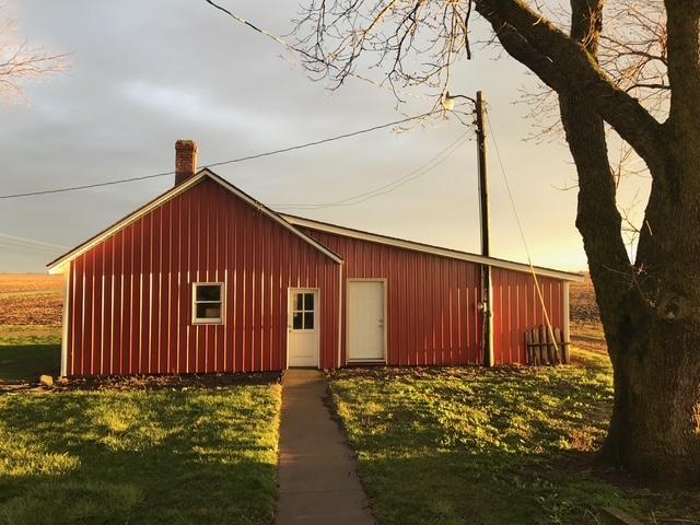 597 CR 100 E, Ivesdale, IL 61851