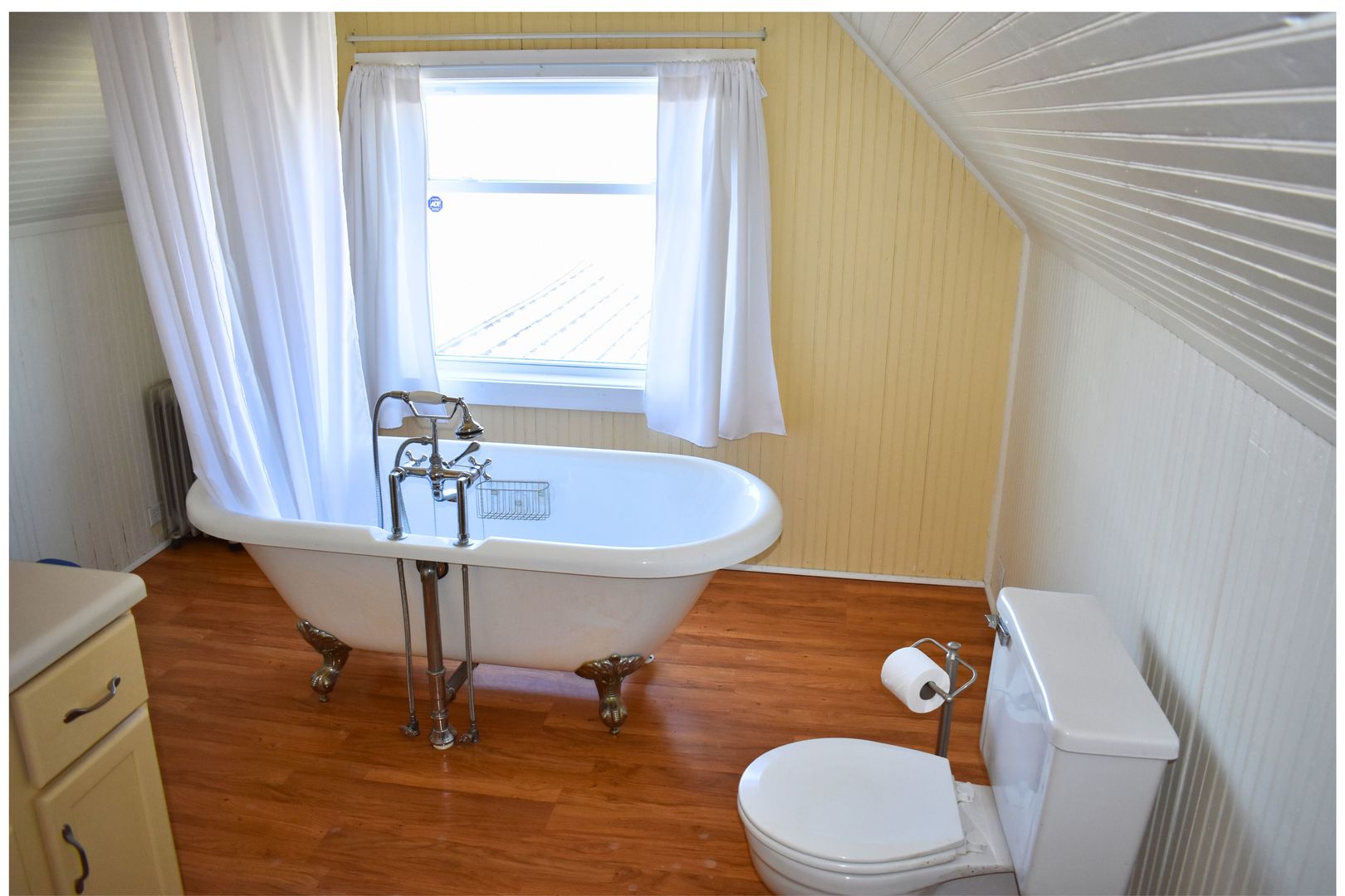 597 CR 100 E, Ivesdale, IL 61851