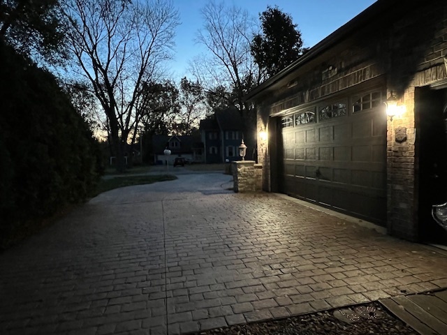 12132 S Harold Avenue, Palos Heights, IL 60463