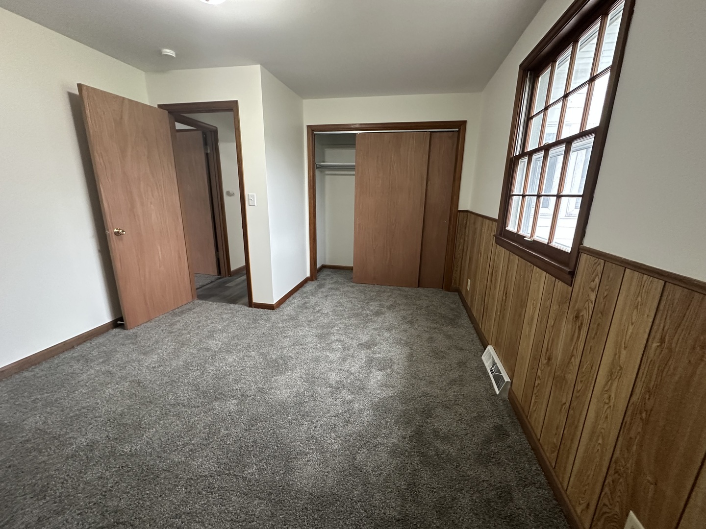 1406 Searle Drive, Normal, IL 61761