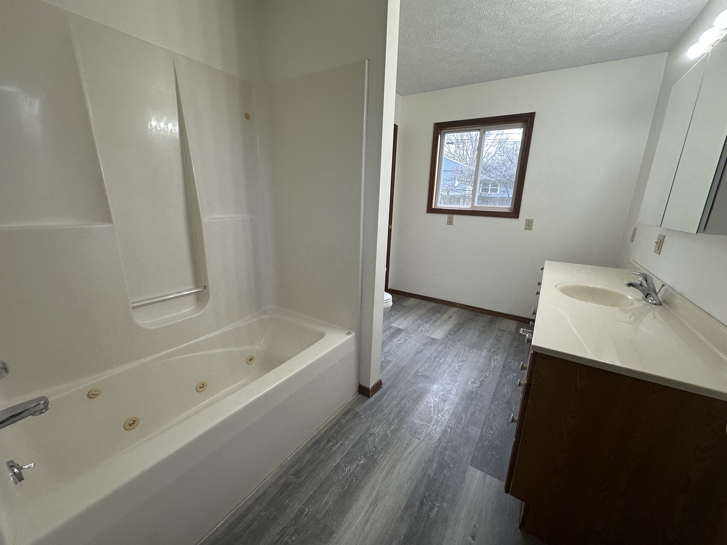 1406 Searle Drive, Normal, IL 61761