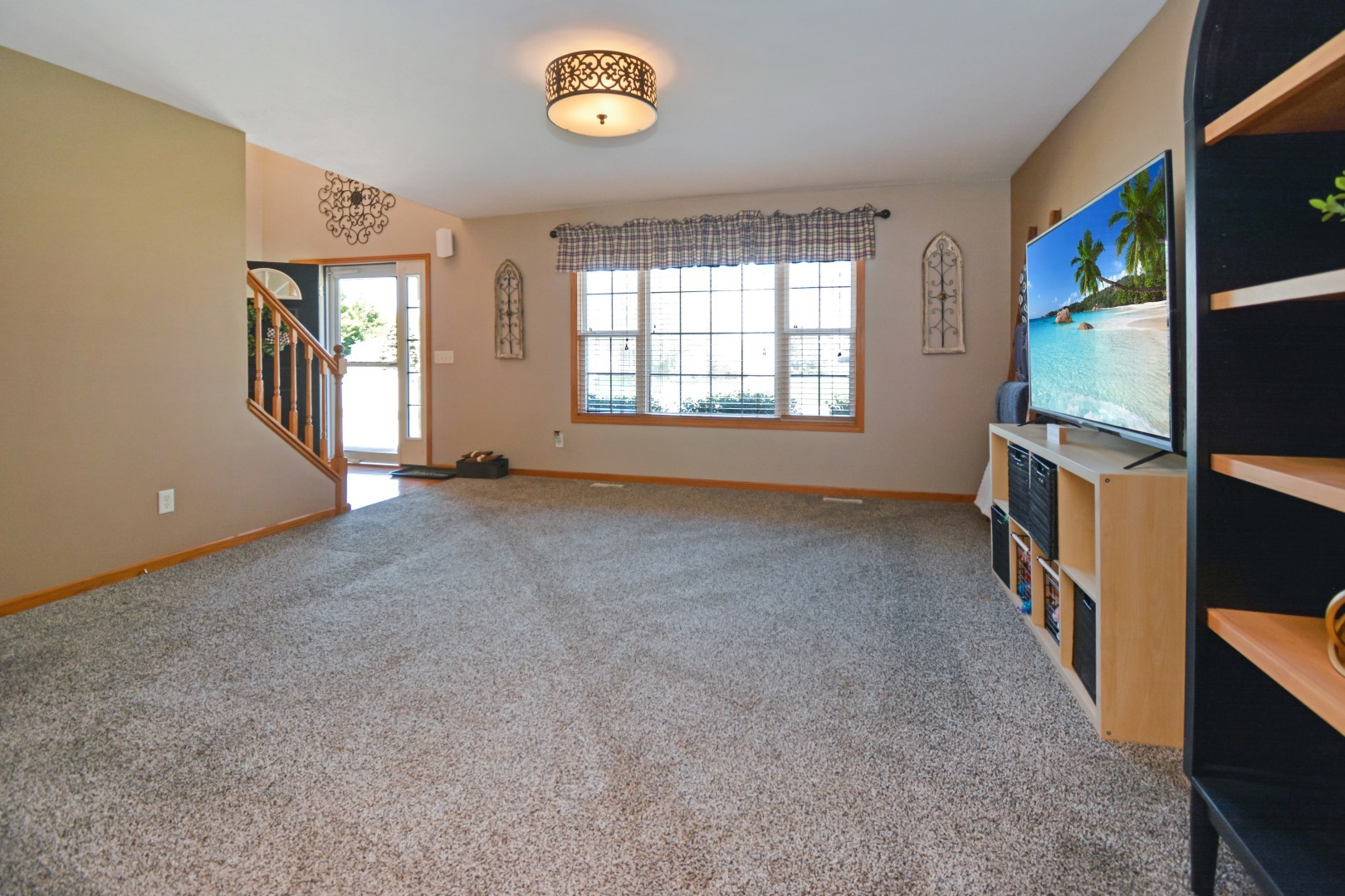 104 Hunter Court, Hudson, IL 61748