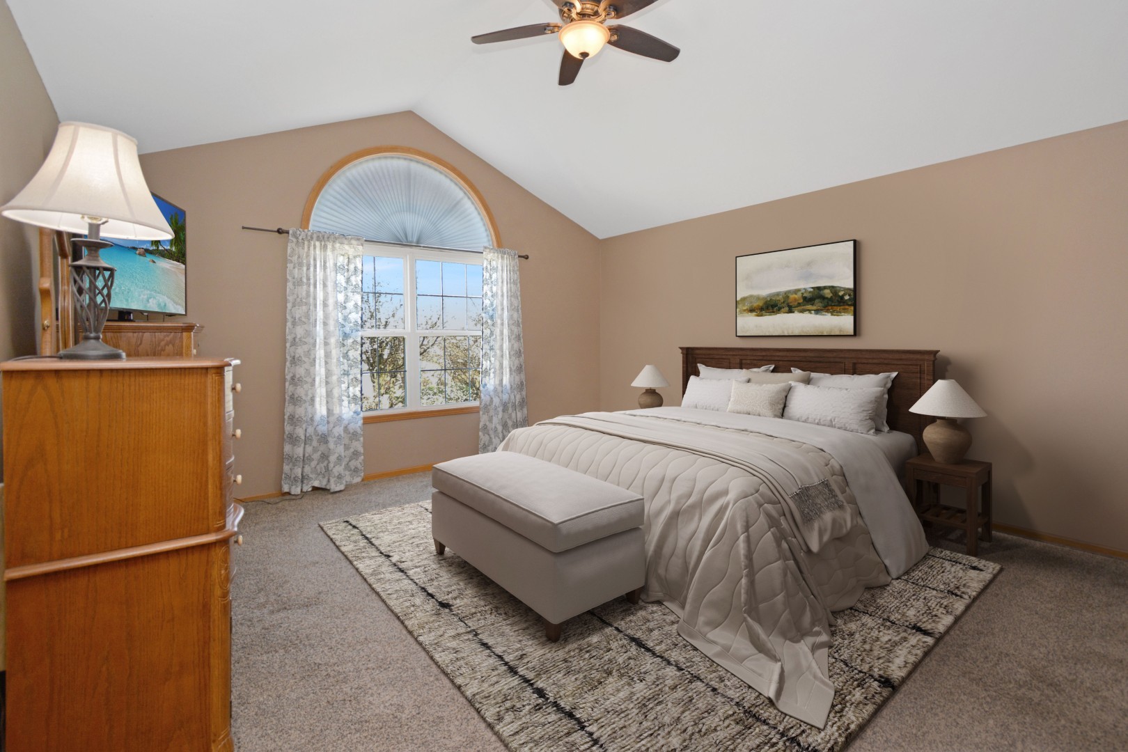 104 Hunter Court, Hudson, IL 61748