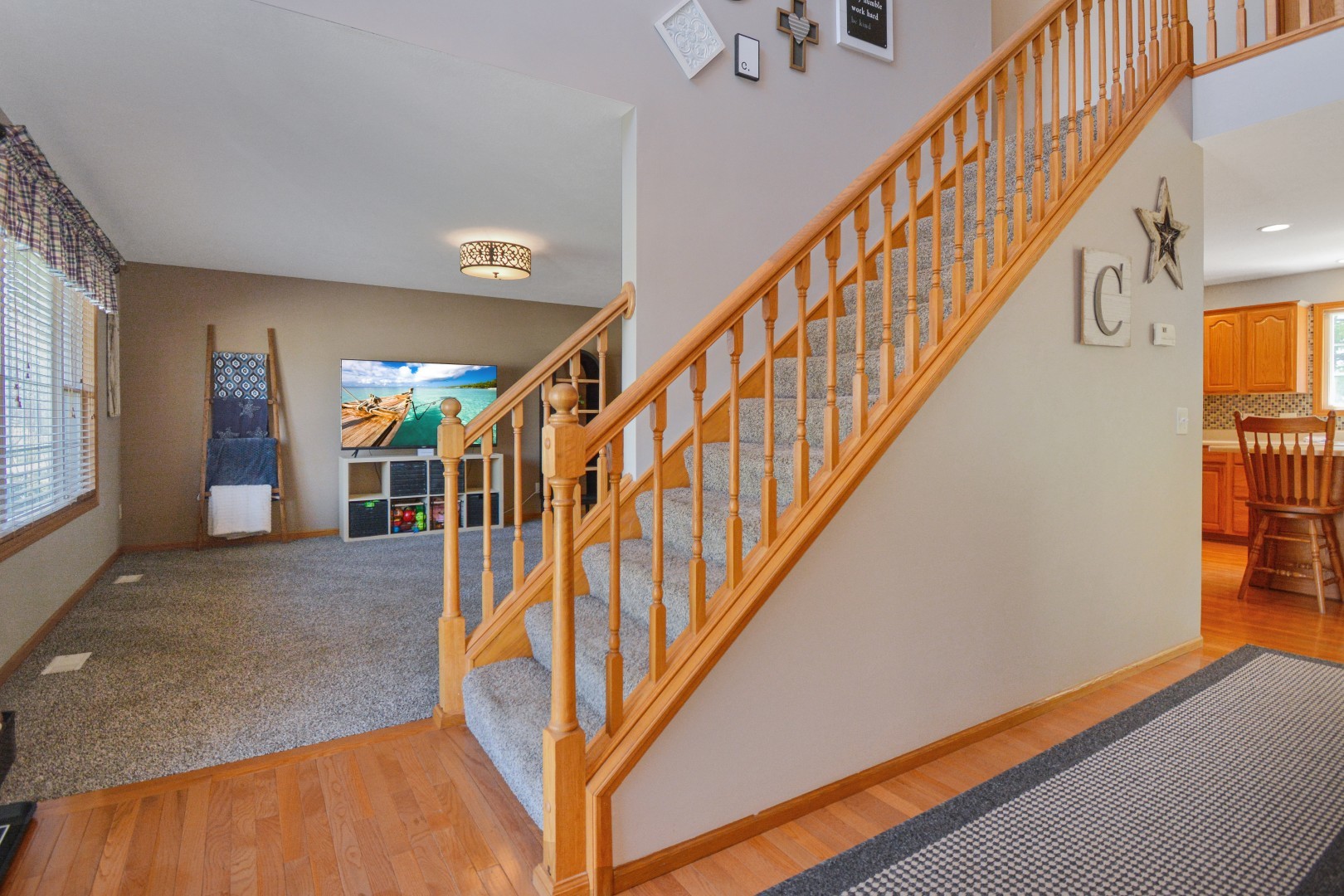 104 Hunter Court, Hudson, IL 61748