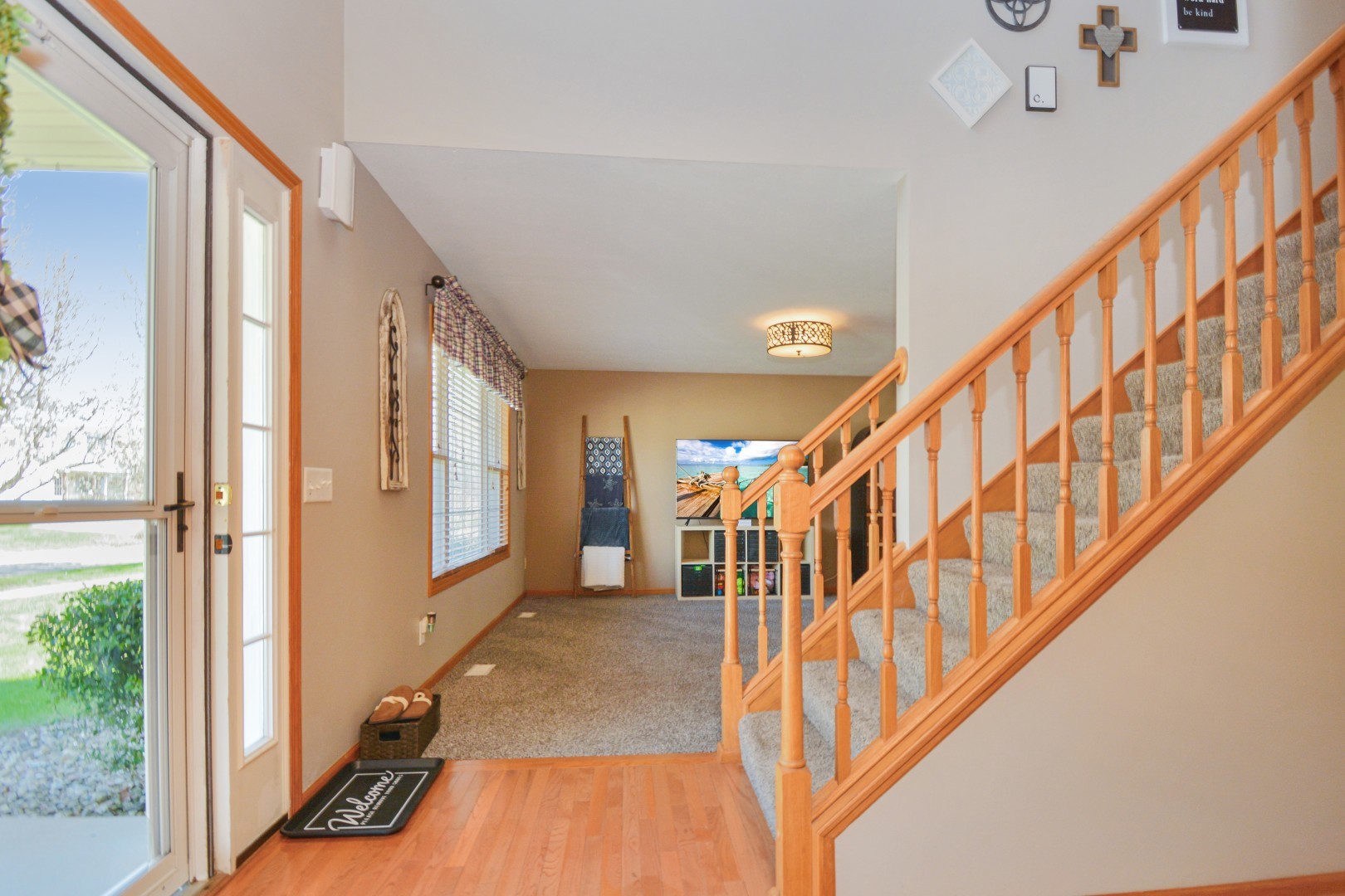 104 Hunter Court, Hudson, IL 61748