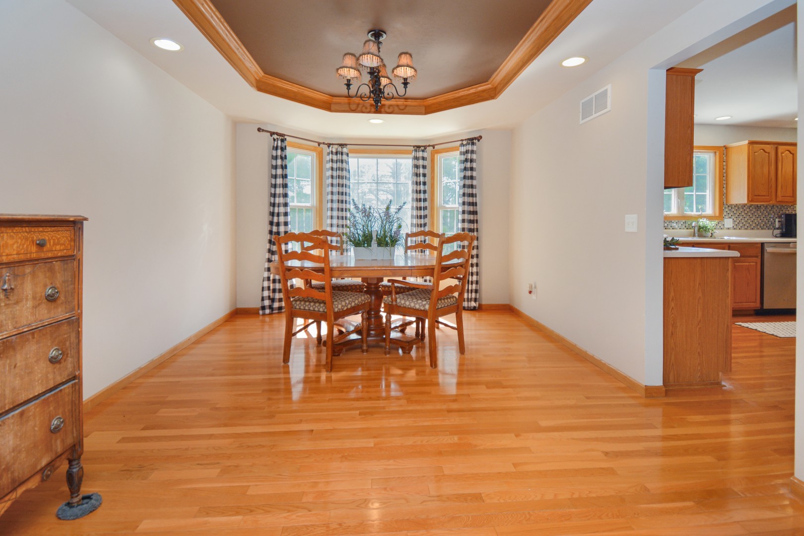 104 Hunter Court, Hudson, IL 61748