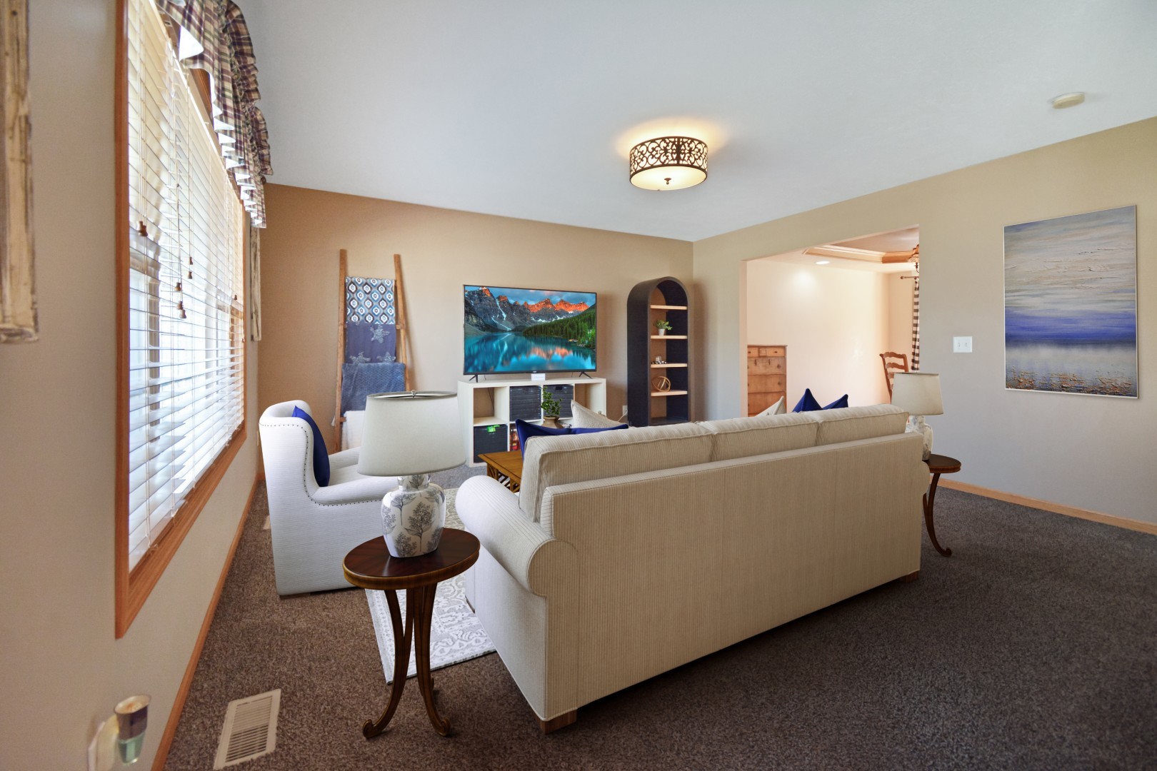 104 Hunter Court, Hudson, IL 61748