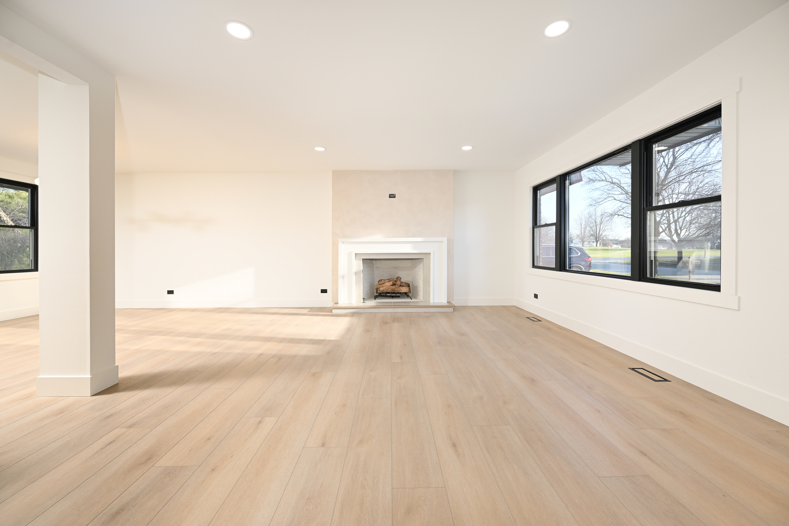 720 N Maple Street, Itasca, IL 60143