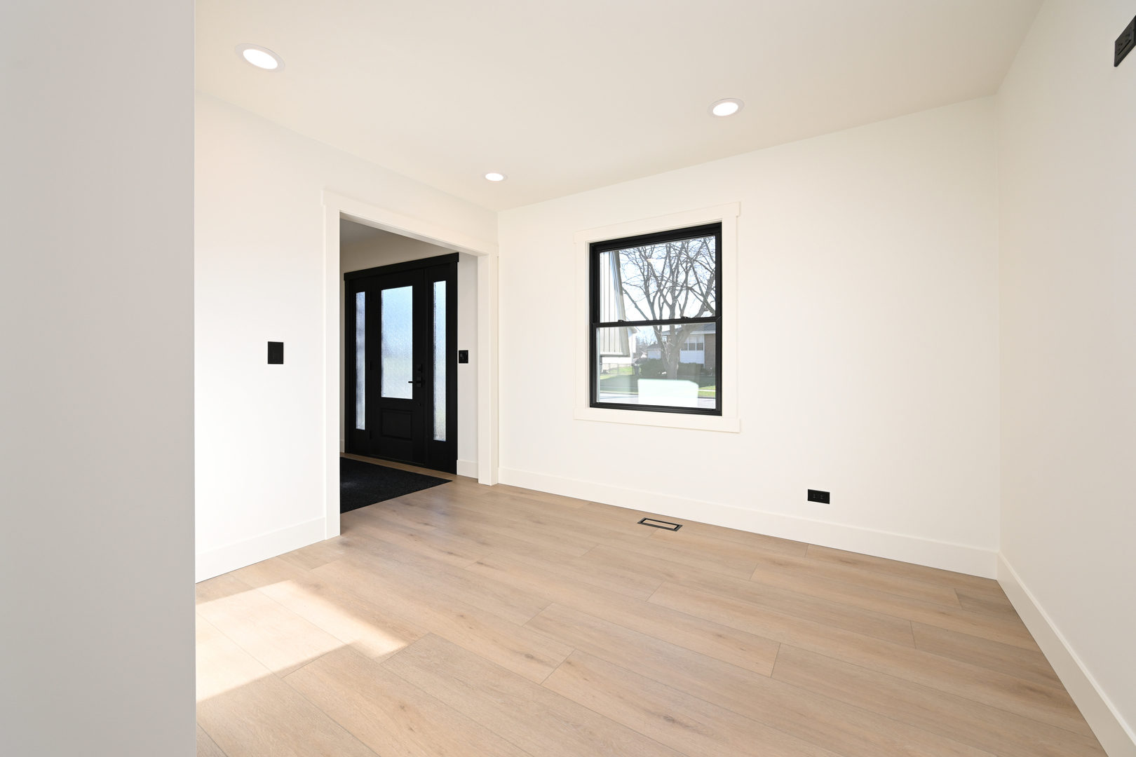 720 N Maple Street, Itasca, IL 60143