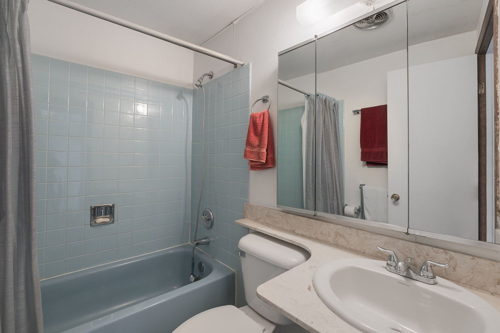 736 Clohesey Drive, Buffalo Grove, IL 60089