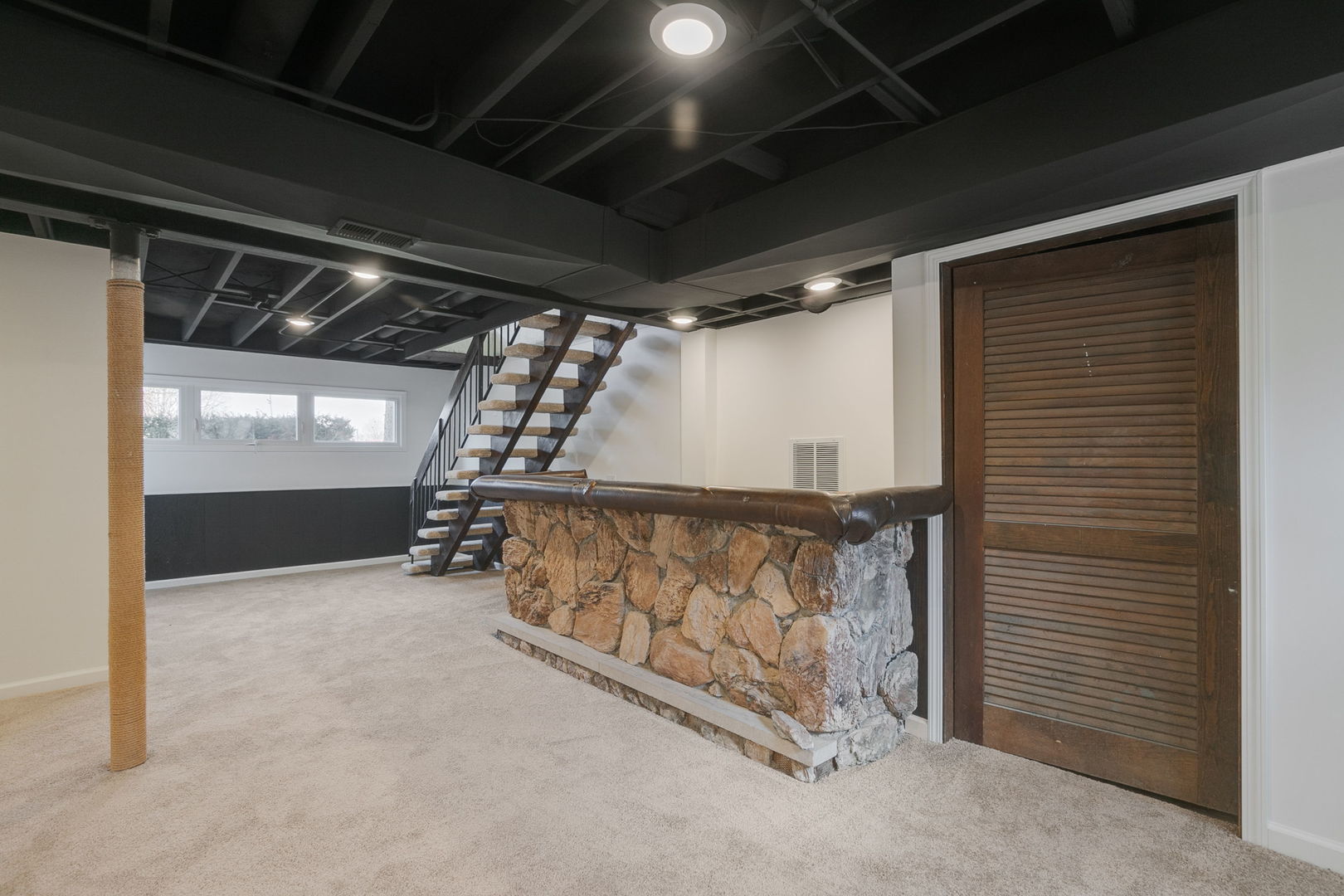 736 Clohesey Drive, Buffalo Grove, IL 60089