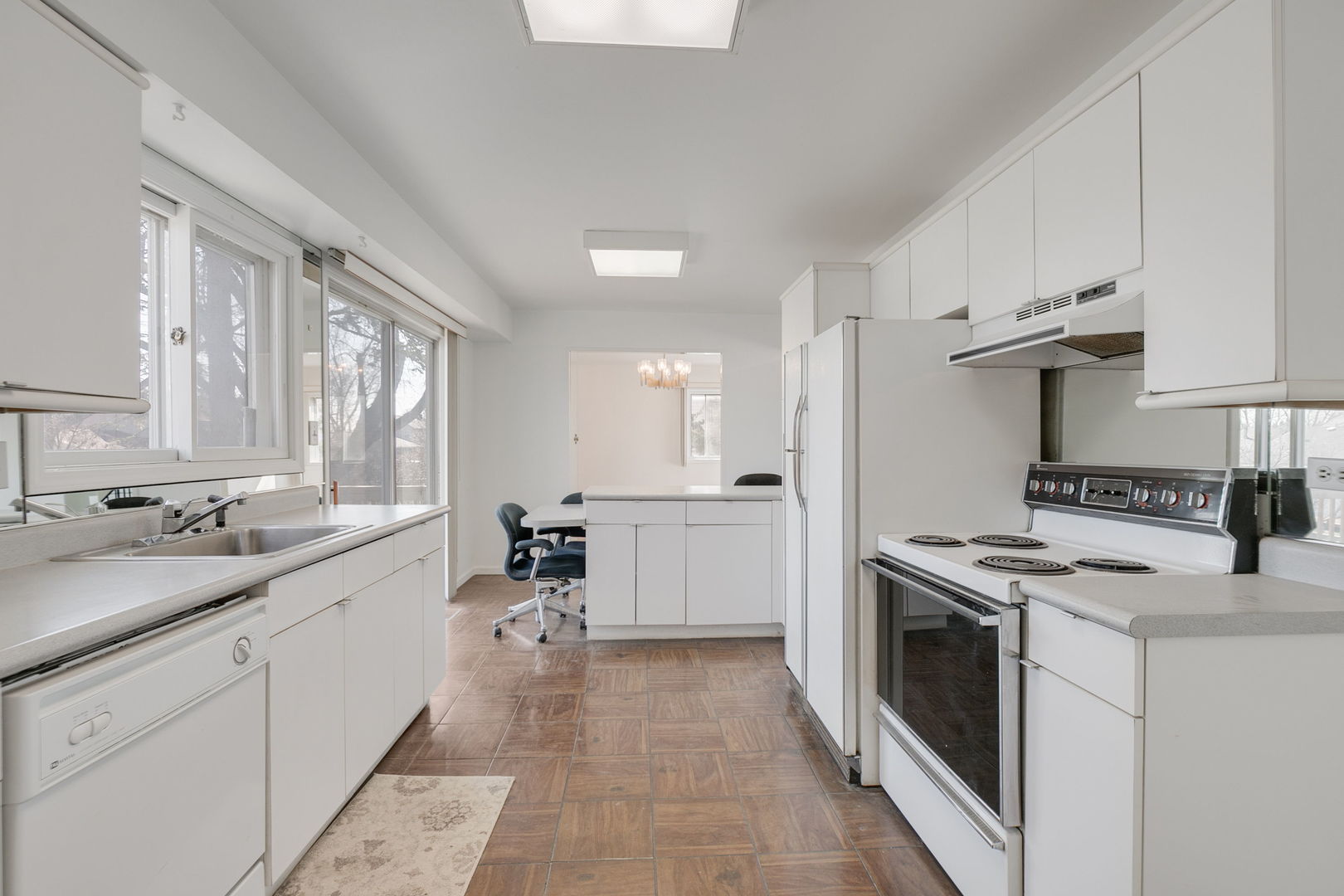 736 Clohesey Drive, Buffalo Grove, IL 60089