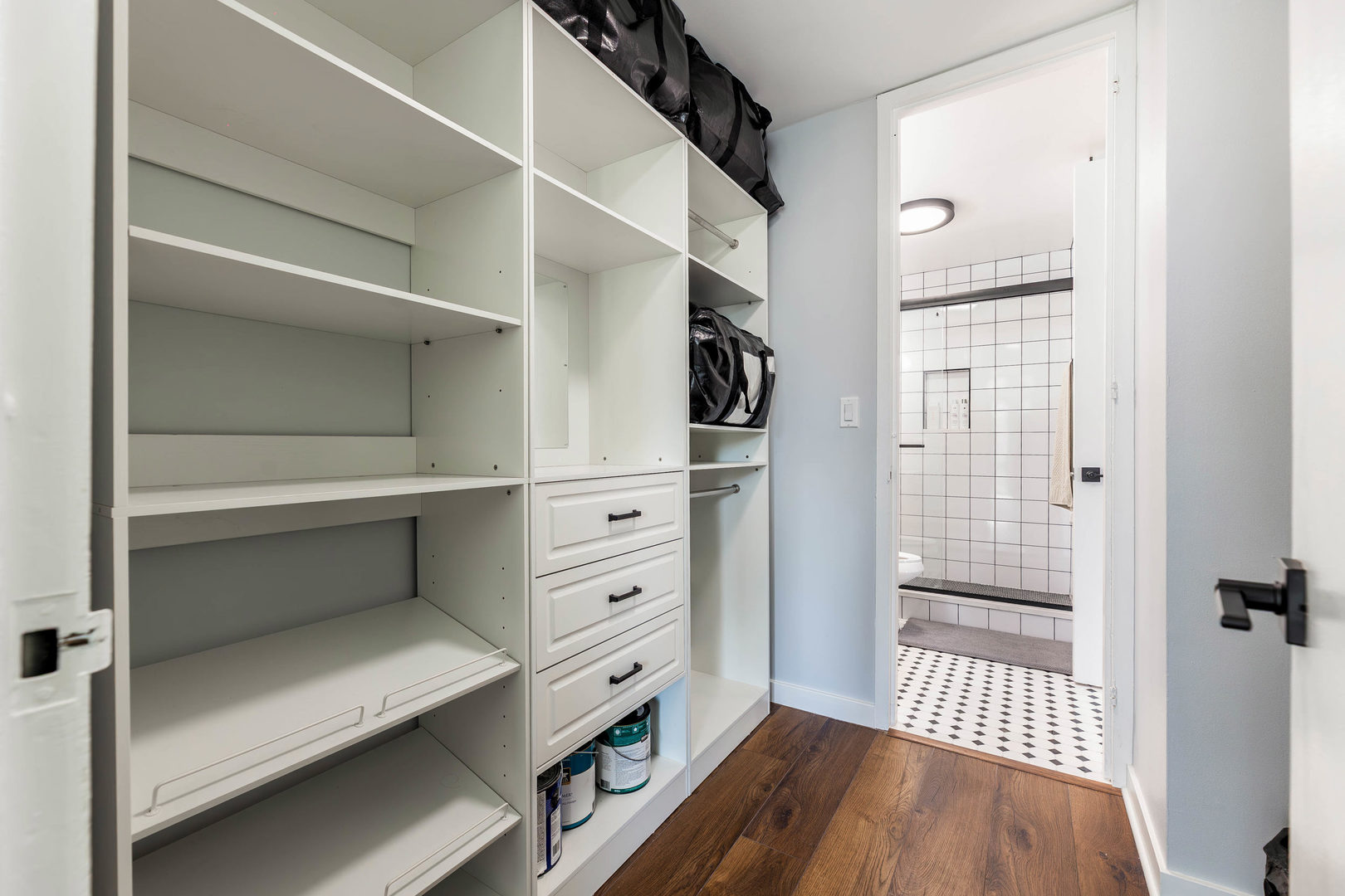 1 E Scott Street #2004, Chicago, IL 60610