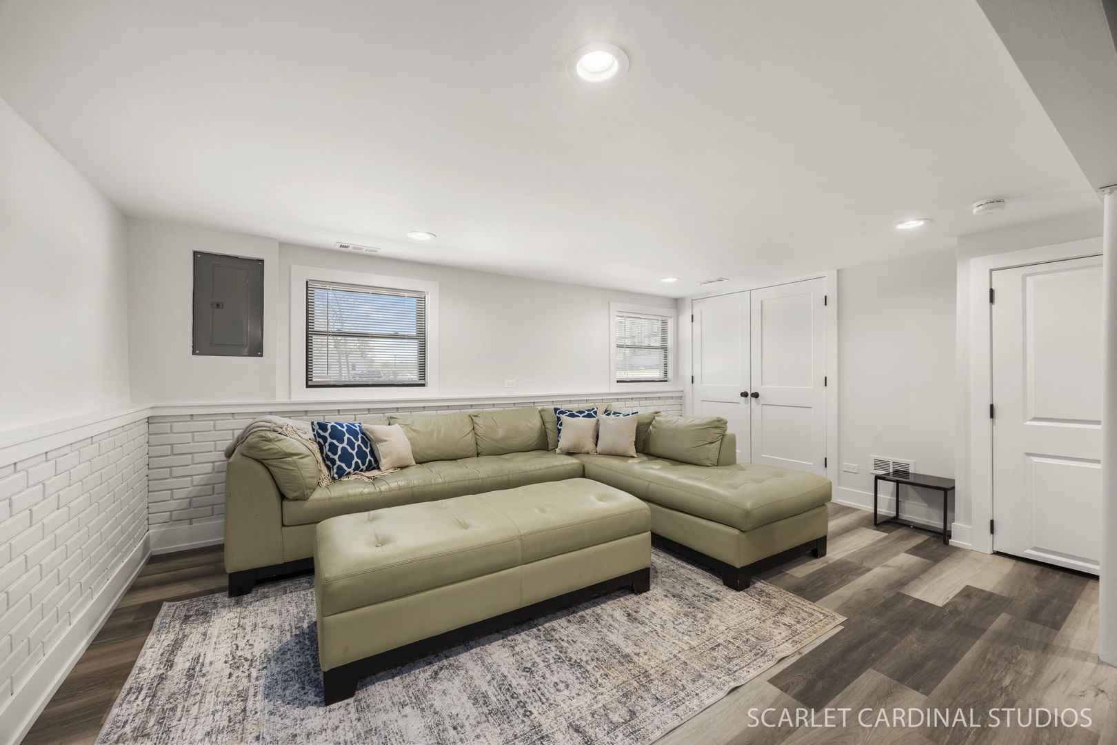 22W080 Valleyview Drive, Glen Ellyn, IL 60137