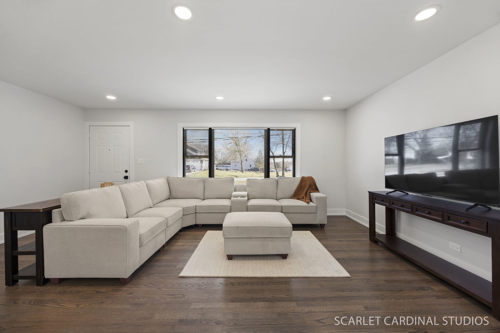 22W080 Valleyview Drive, Glen Ellyn, IL 60137