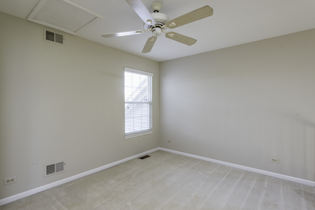 36111 N New Bridge Court, Gurnee, IL 60031