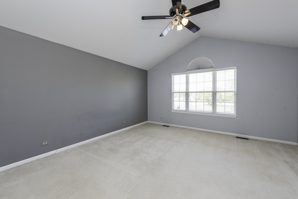 36111 N New Bridge Court, Gurnee, IL 60031