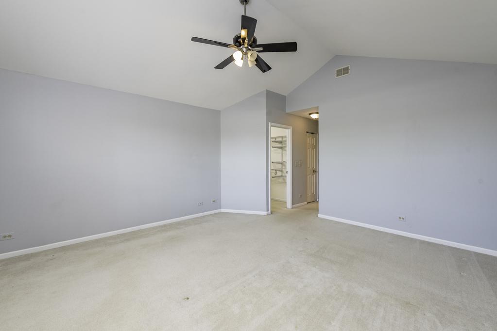 36111 N New Bridge Court, Gurnee, IL 60031