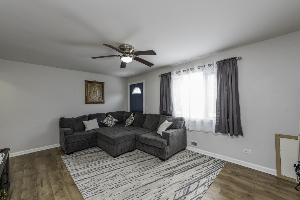 10383 W York House Road, Beach Park, IL 60087