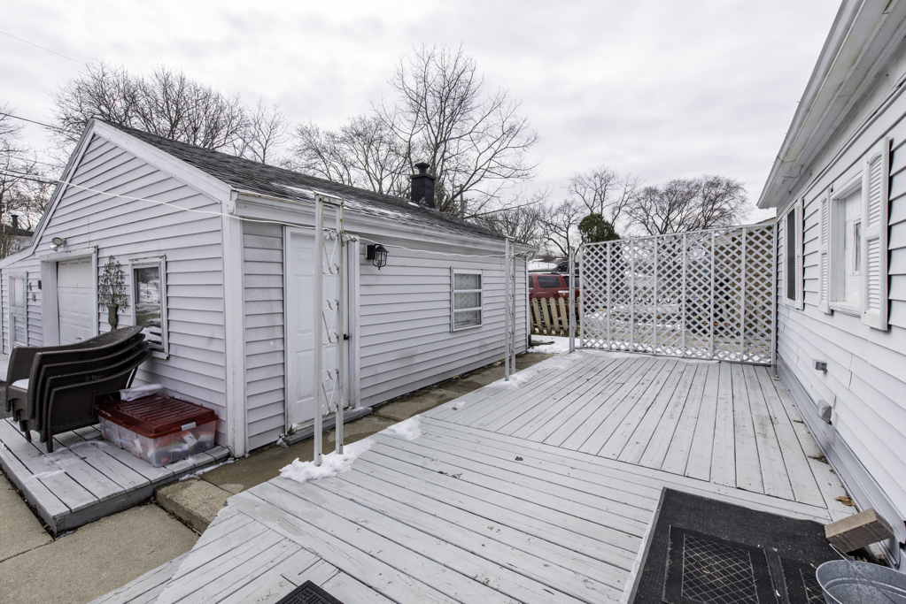 10383 W York House Road, Beach Park, IL 60087