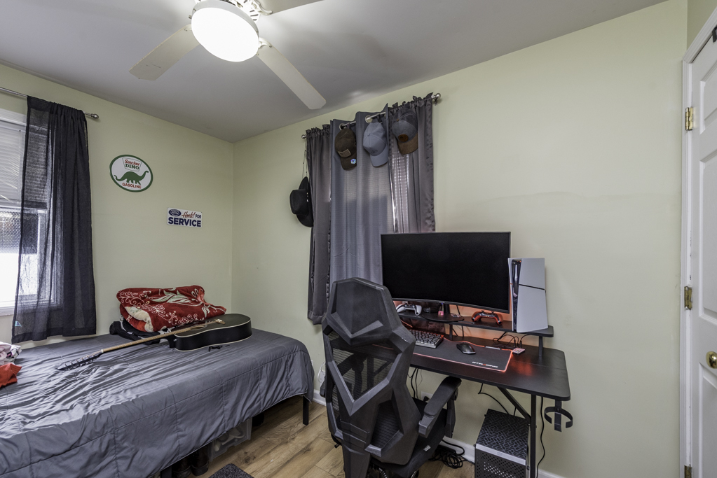 10383 W York House Road, Beach Park, IL 60087