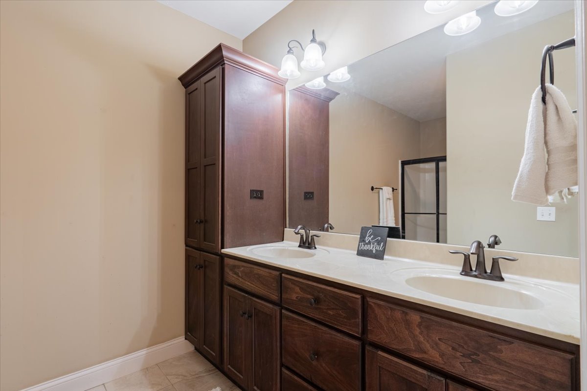 2020 Escalade Road, Bloomington, IL 61705