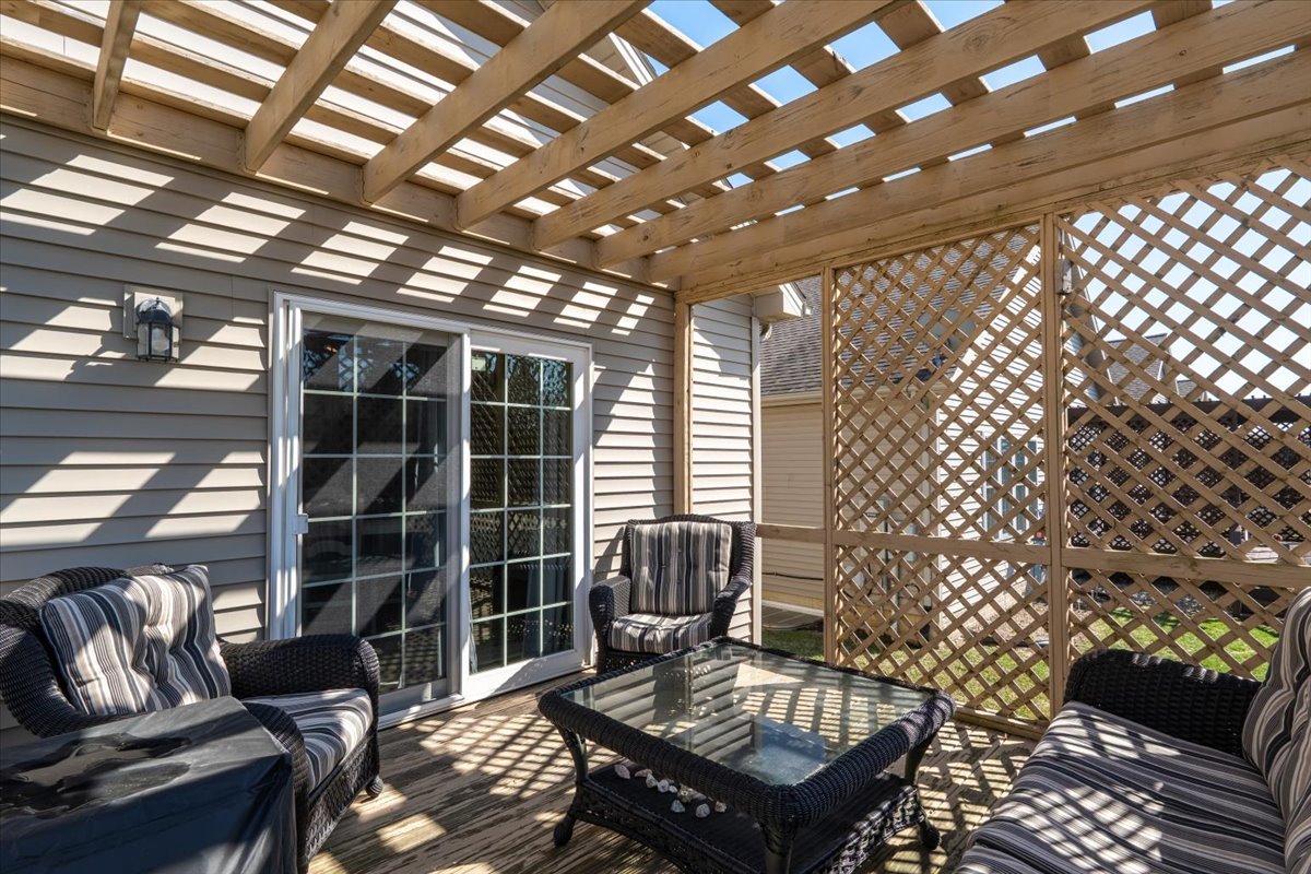 2020 Escalade Road, Bloomington, IL 61705