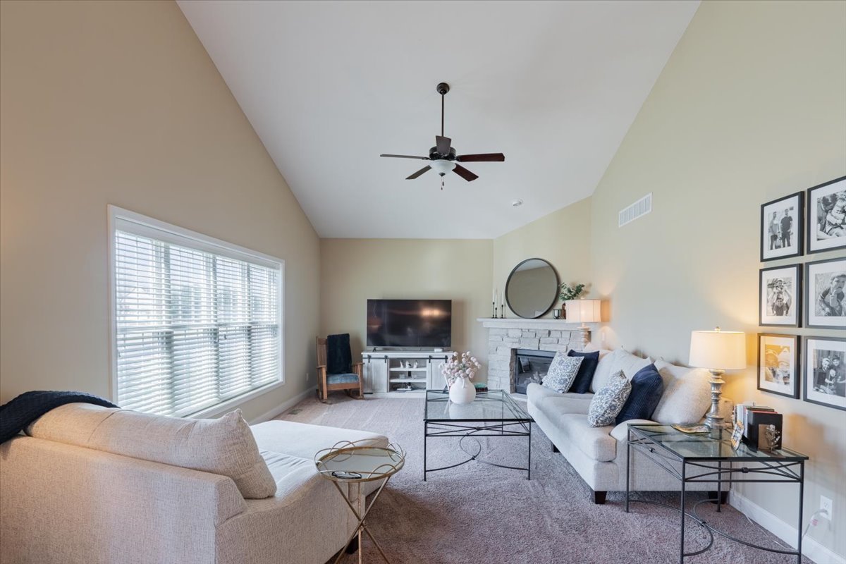 2020 Escalade Road, Bloomington, IL 61705