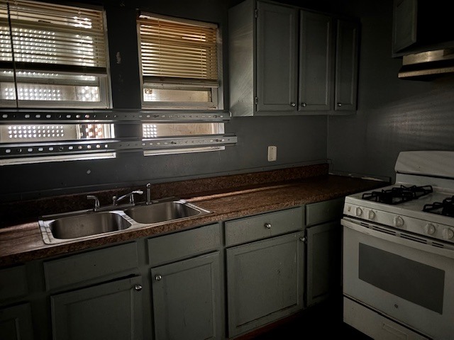 10634 S Eggleston Avenue, Chicago, IL 60628