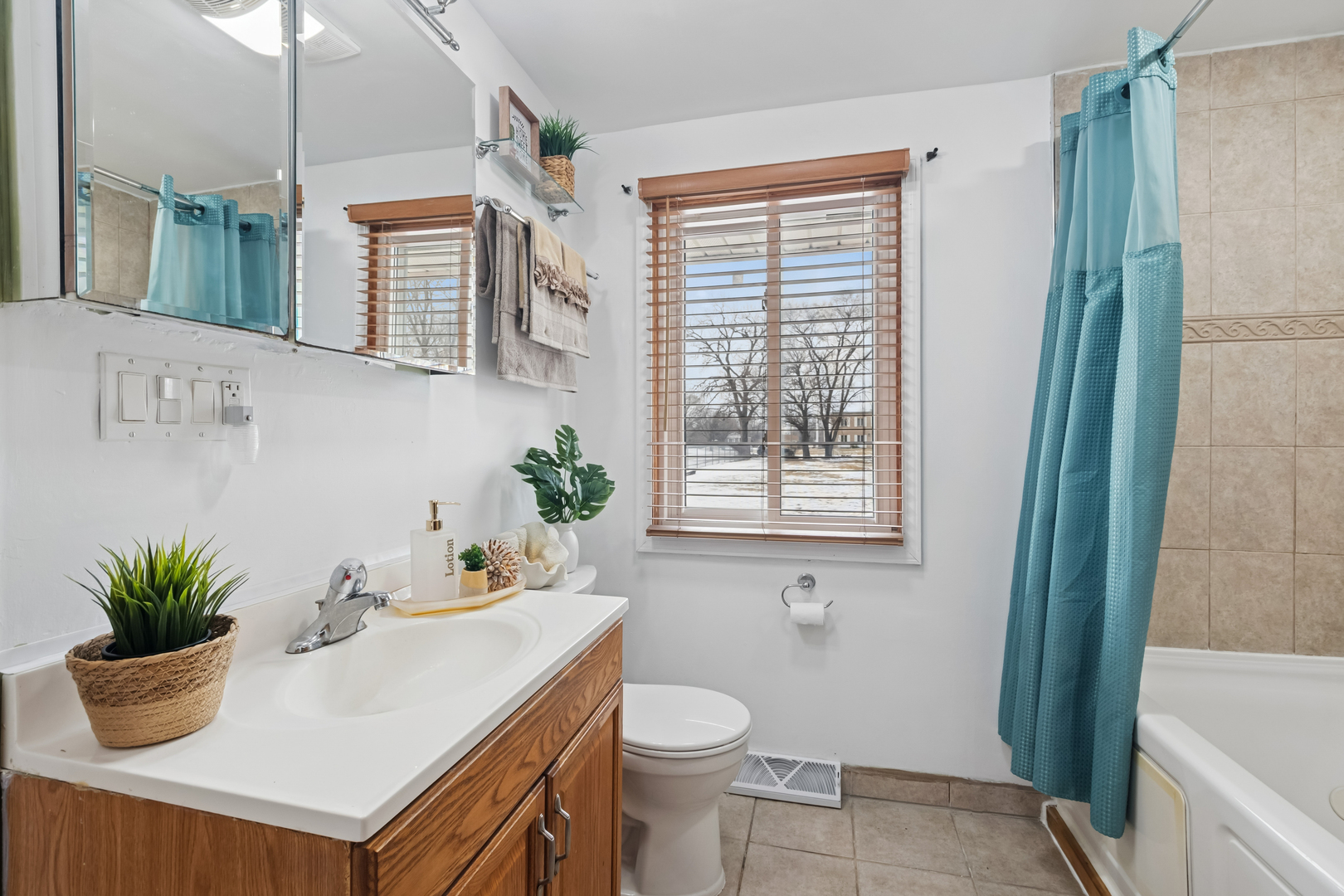 3904 W 137th Street, Crestwood, IL 60418