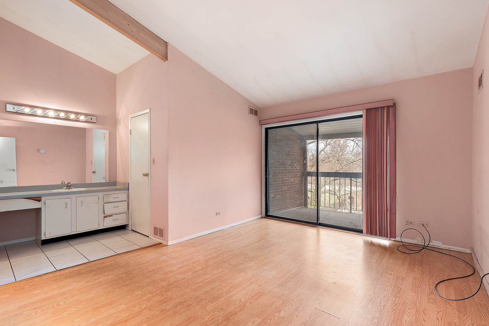 14501 Central Court #PH3, Oak Forest, IL 60452