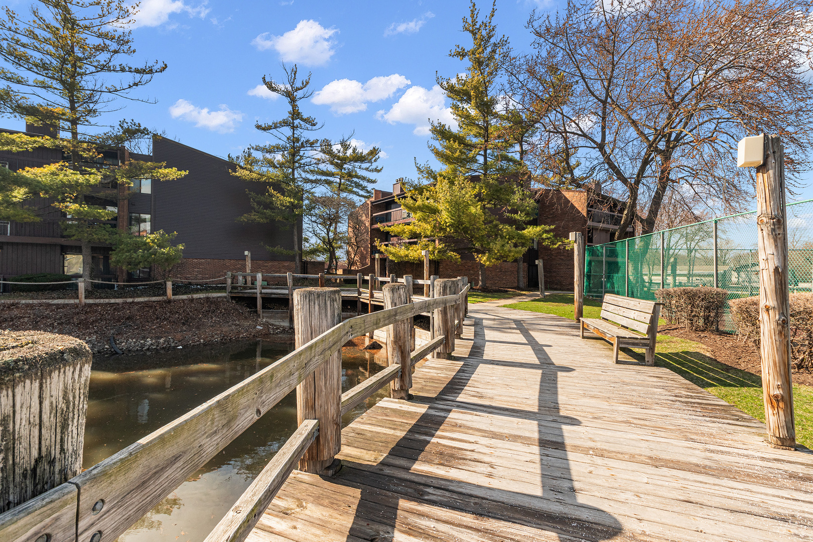 14501 Central Court #PH3, Oak Forest, IL 60452