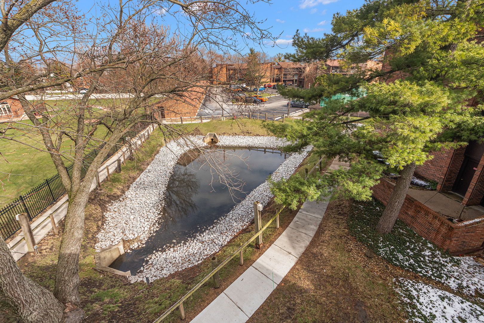 14501 Central Court #PH3, Oak Forest, IL 60452