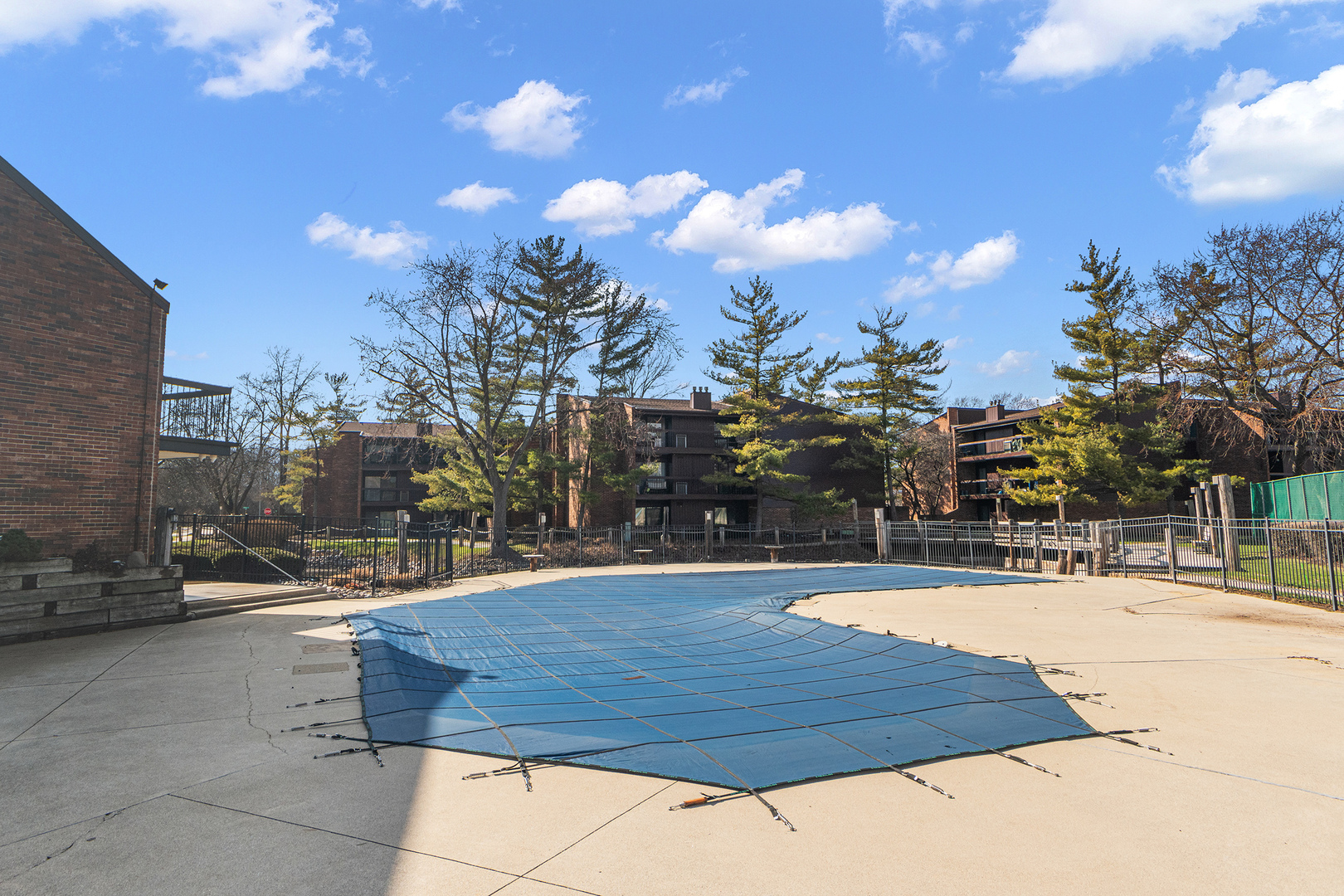 14501 Central Court #PH3, Oak Forest, IL 60452