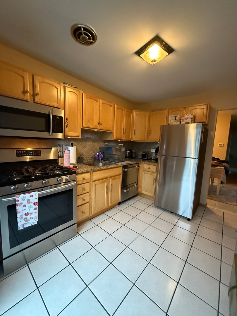 247 Nantucket Harbor #247, Schaumburg, IL 60193